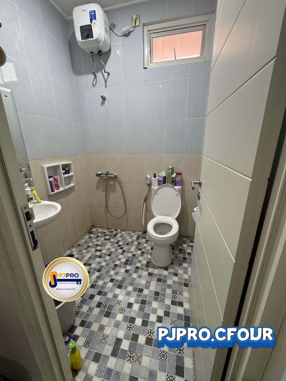 Dijual Rumah Terenovasi Lantai1 di Harapan Indah Cluster Lavesh