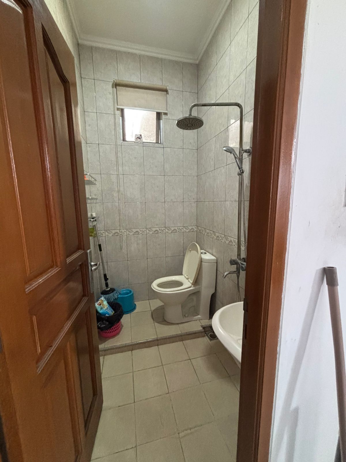 Jual rumah hook modern siap huni di Bintaro Sektor 2, Ciputat