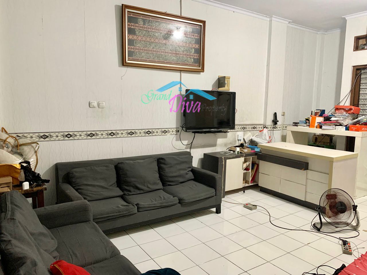 RUKO 3 LANTAI DI VILLA PEKAYON BEKASI SELATAN