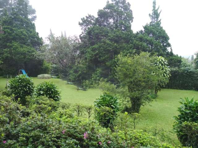 Dijual Villa di Jl. Raya Puncak - Gadog, Ciloto, Cipanas, Puncak