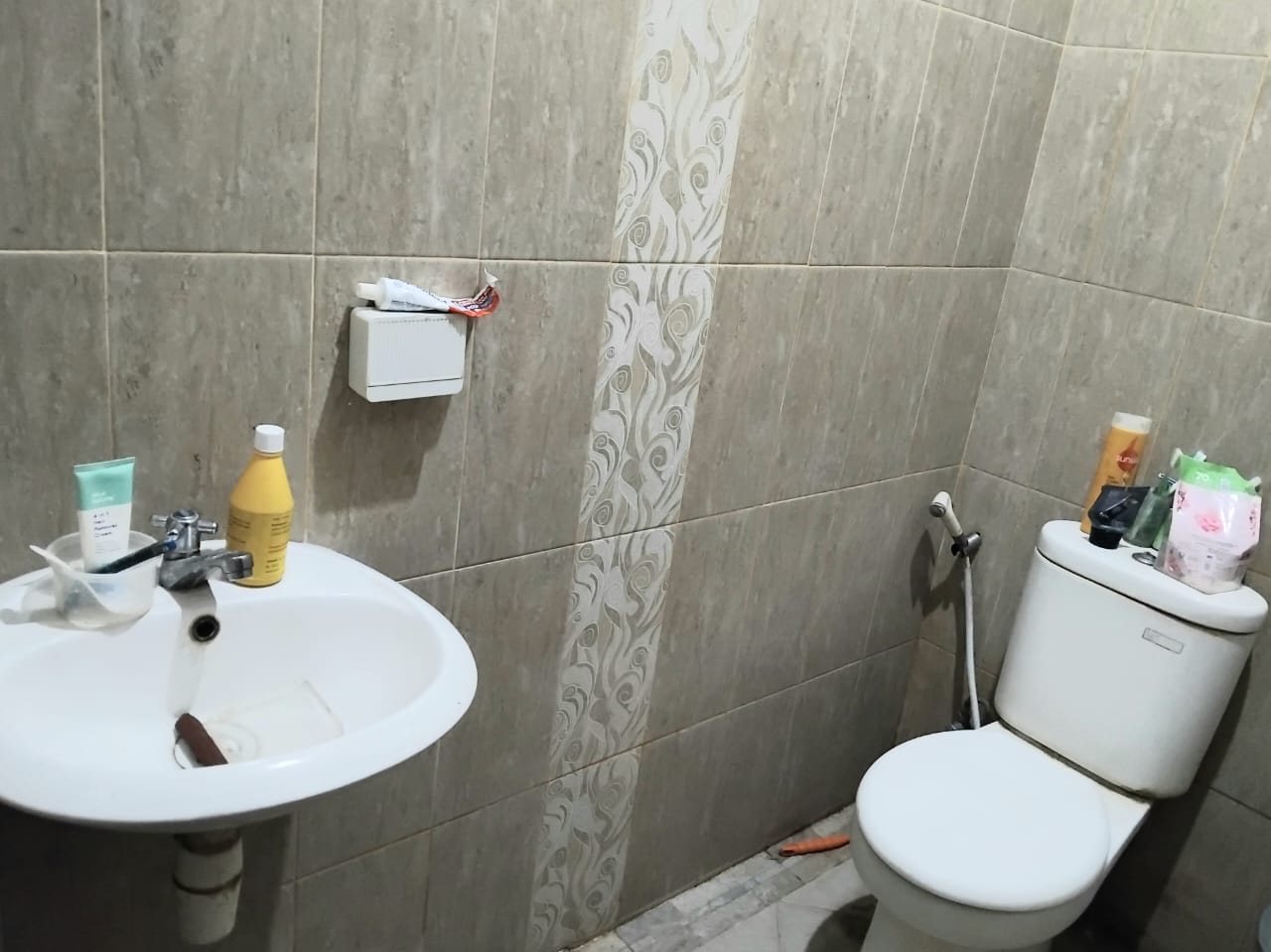 Jual rumah siap huni dan strategis di Panorama Alam, Cipayung