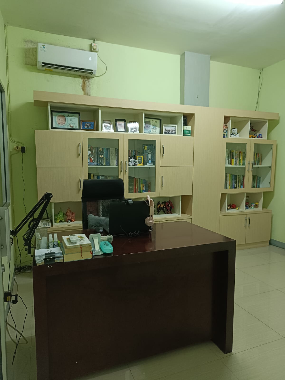 Jual ruko full furnished dan siap huni di Tamansari, Jakarta