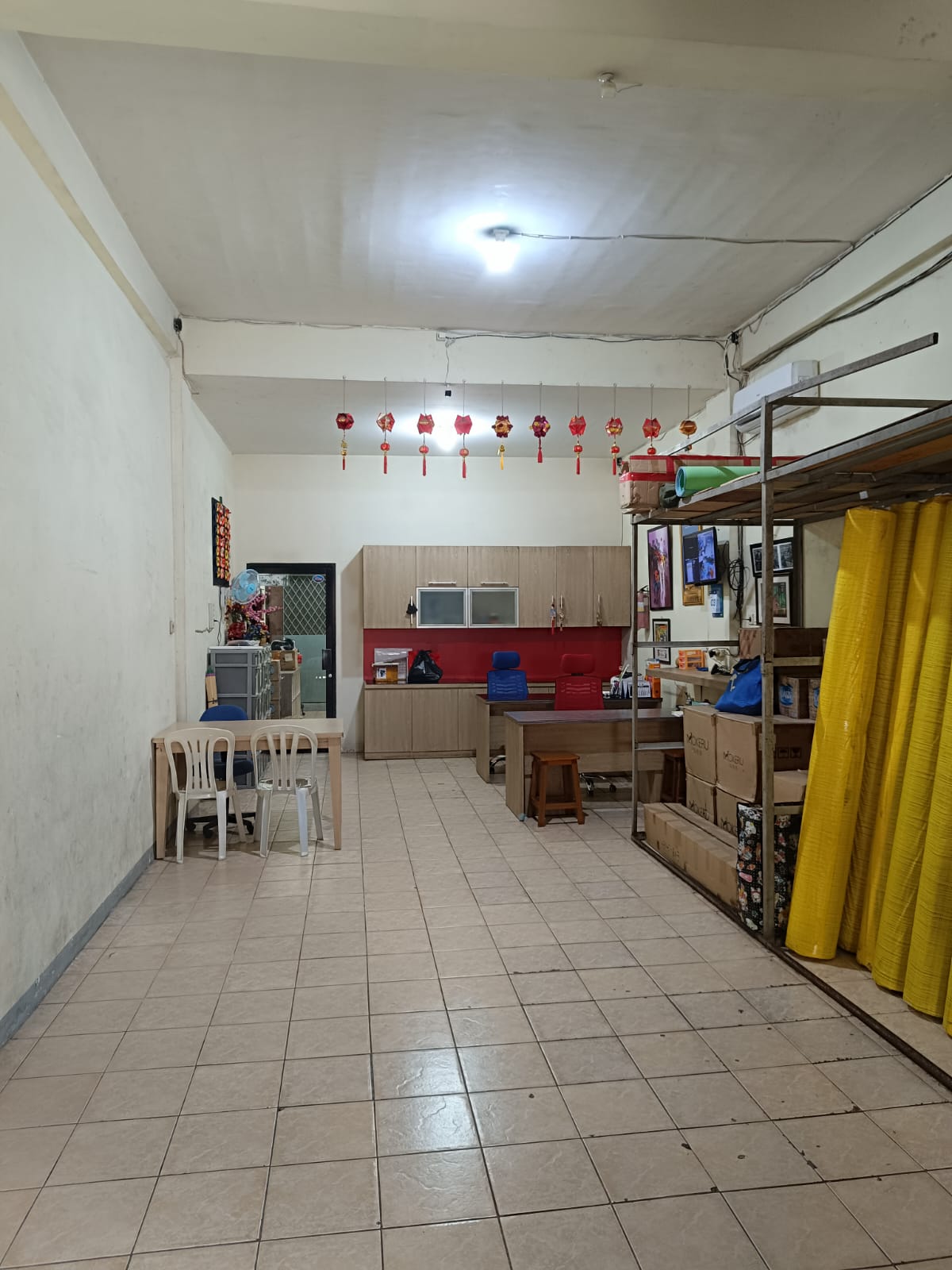 Jual ruko full furnished dan siap huni di Tamansari, Jakarta