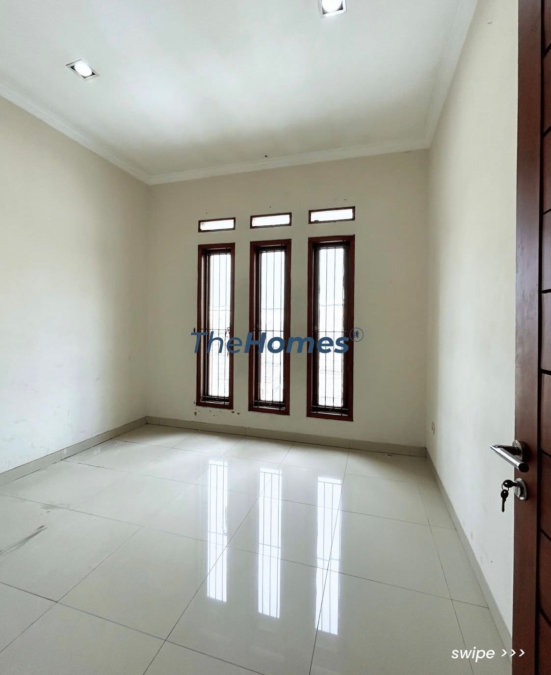 Jual rumah bagus dan siap huni di Tebet, Jakarta Selatan