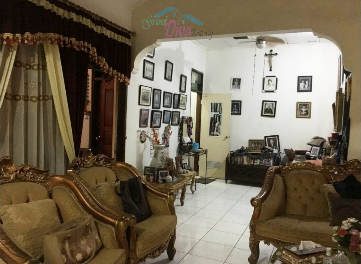 RUMAH DI CIPAYUNG JAKARTA TIMUR