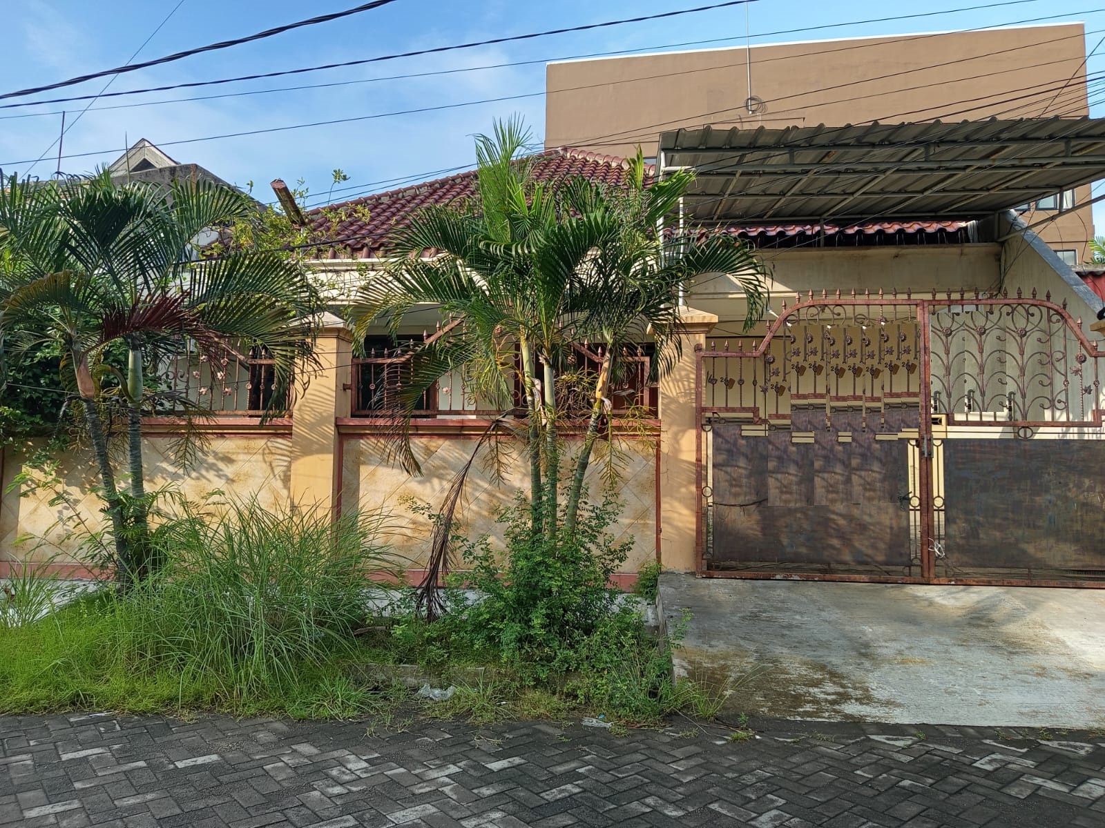 rumah disewakan ngagel jaya tengah surabaya