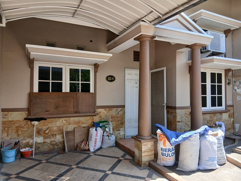 SEWA Rumah Taman Pondok Indah, Wiyung, Surabaya - Hommy & Cosy