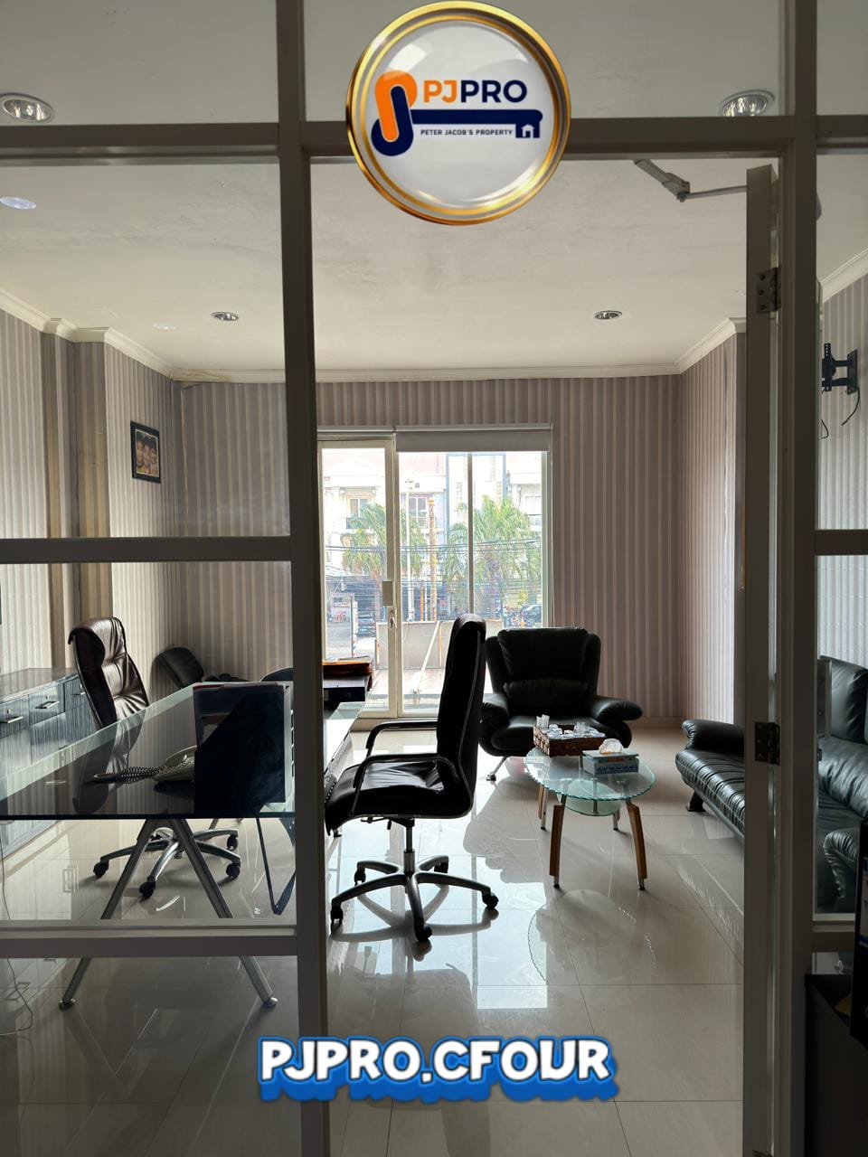 Dijual Ruko 4lantai Lokasi Strategis di Sentra Niaga 1 Boulevard