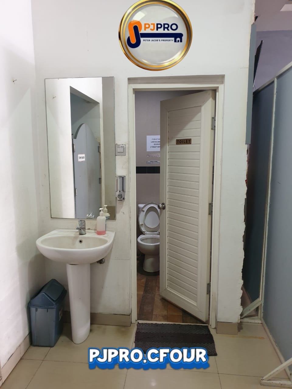 Dijual Ruko 4lantai Lokasi Strategis di Sentra Niaga 1 Boulevard