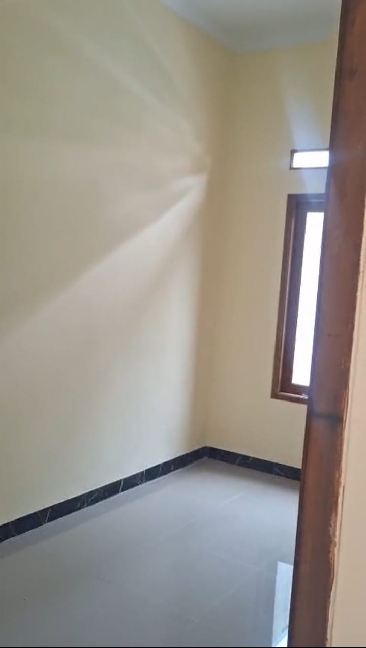 Rumah siap huni dekat st Pondok Rajeg dan Grand Depok