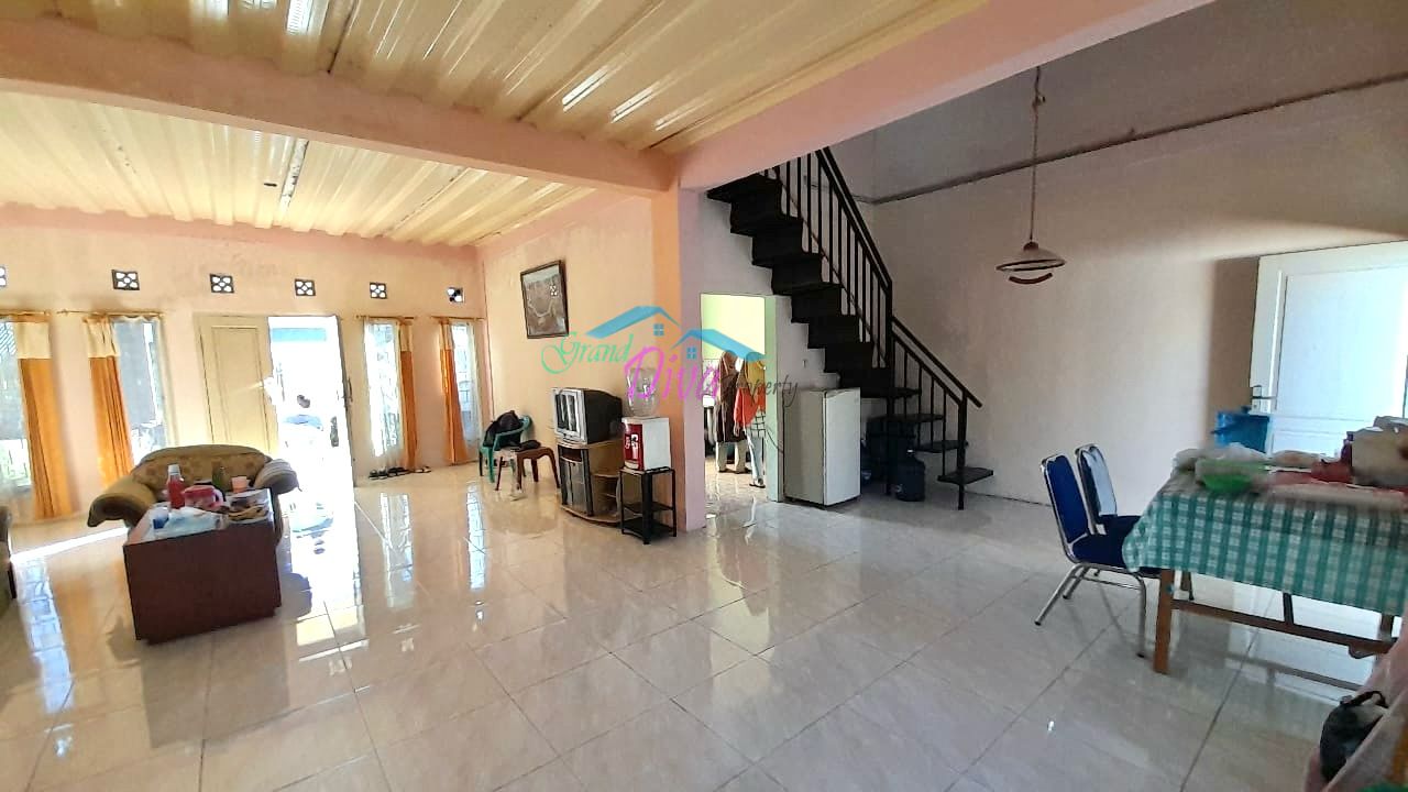 RUMAH SEMI VILLA DI PANGALENGAN BANDUNG DENGAN VIEW KEBUN TEH