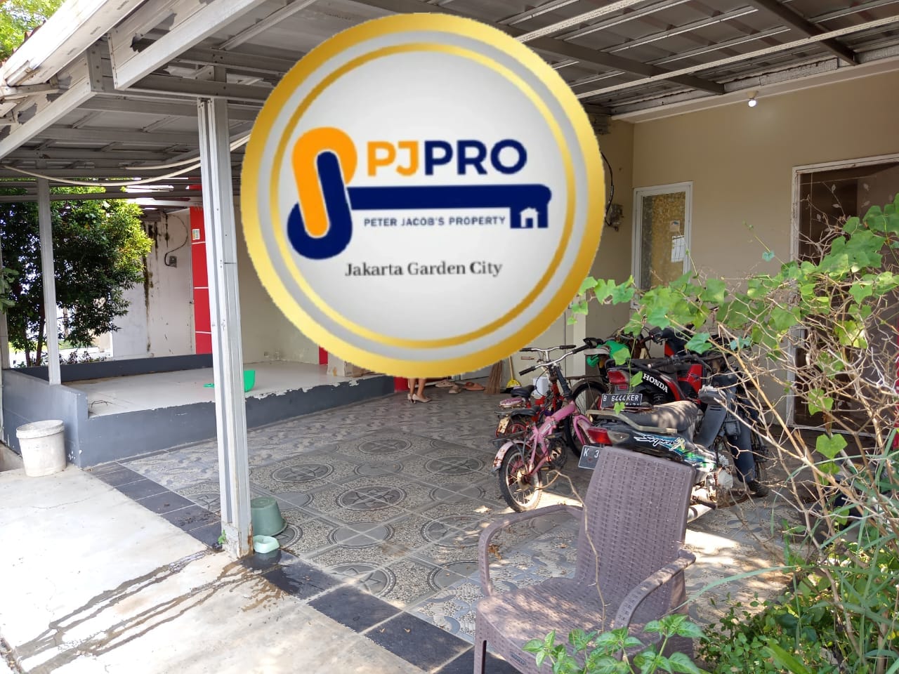 Dijual Rumah Mungil 2unit Gandeng di Daerah Buni Bakti