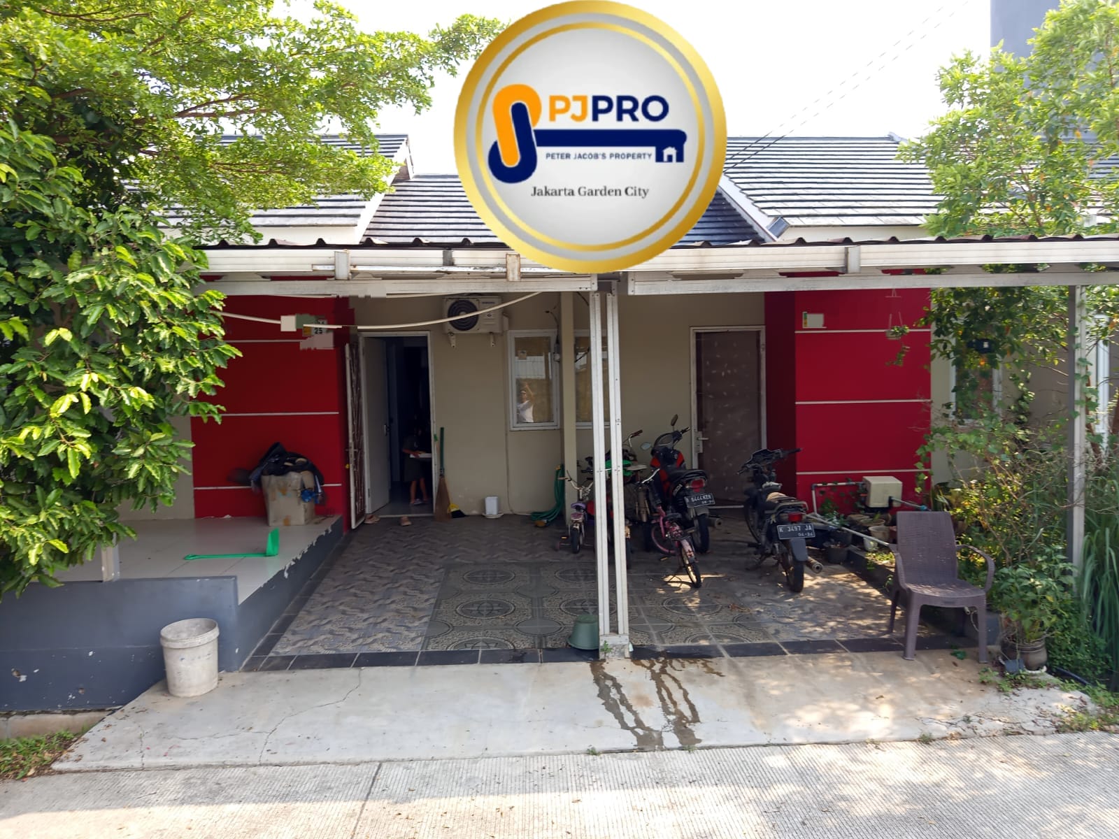 Dijual Rumah Mungil 2unit Gandeng di Daerah Buni Bakti