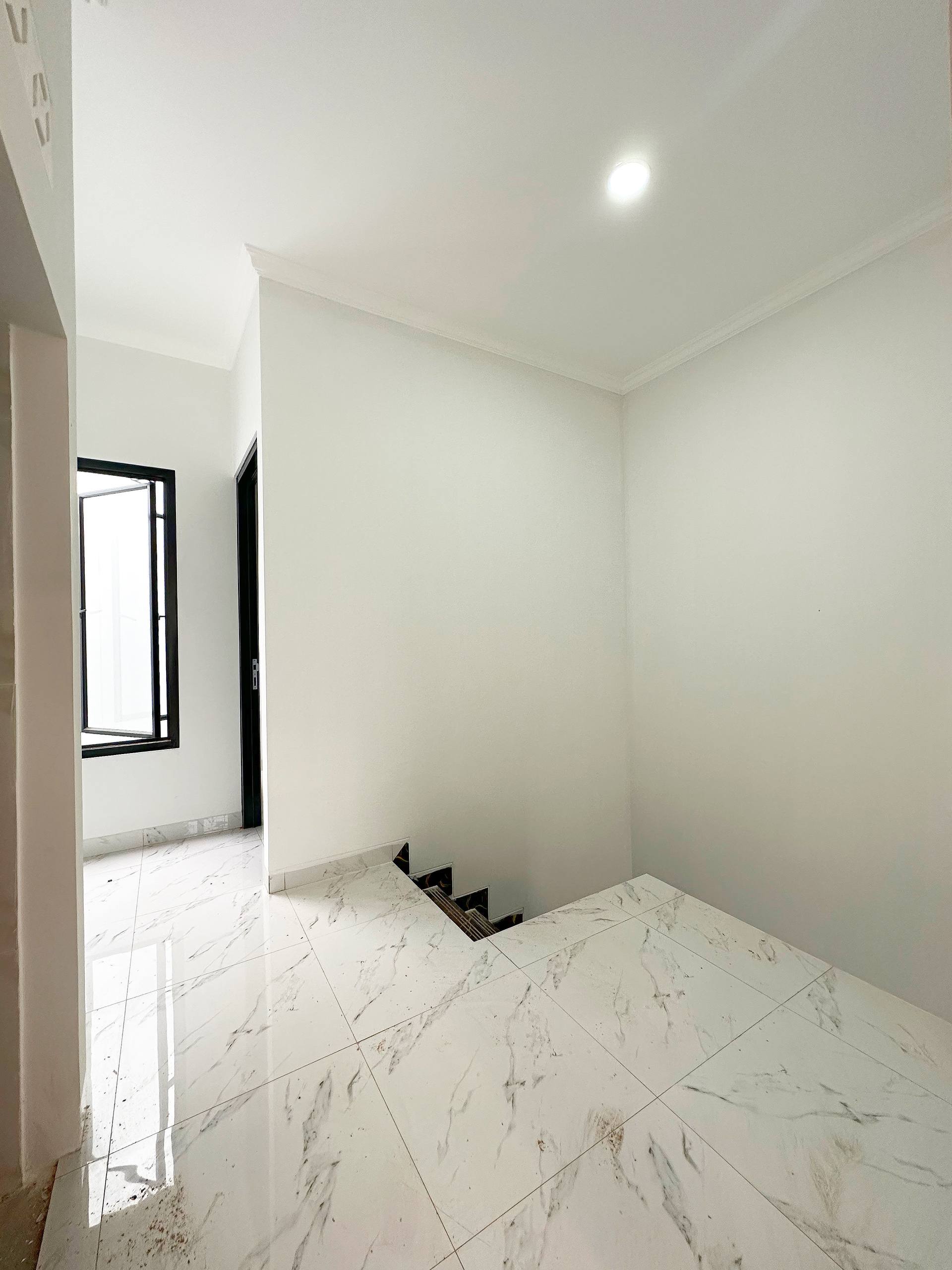 New Cluster Cilangkap Jakarta Timur desain klasik elegan