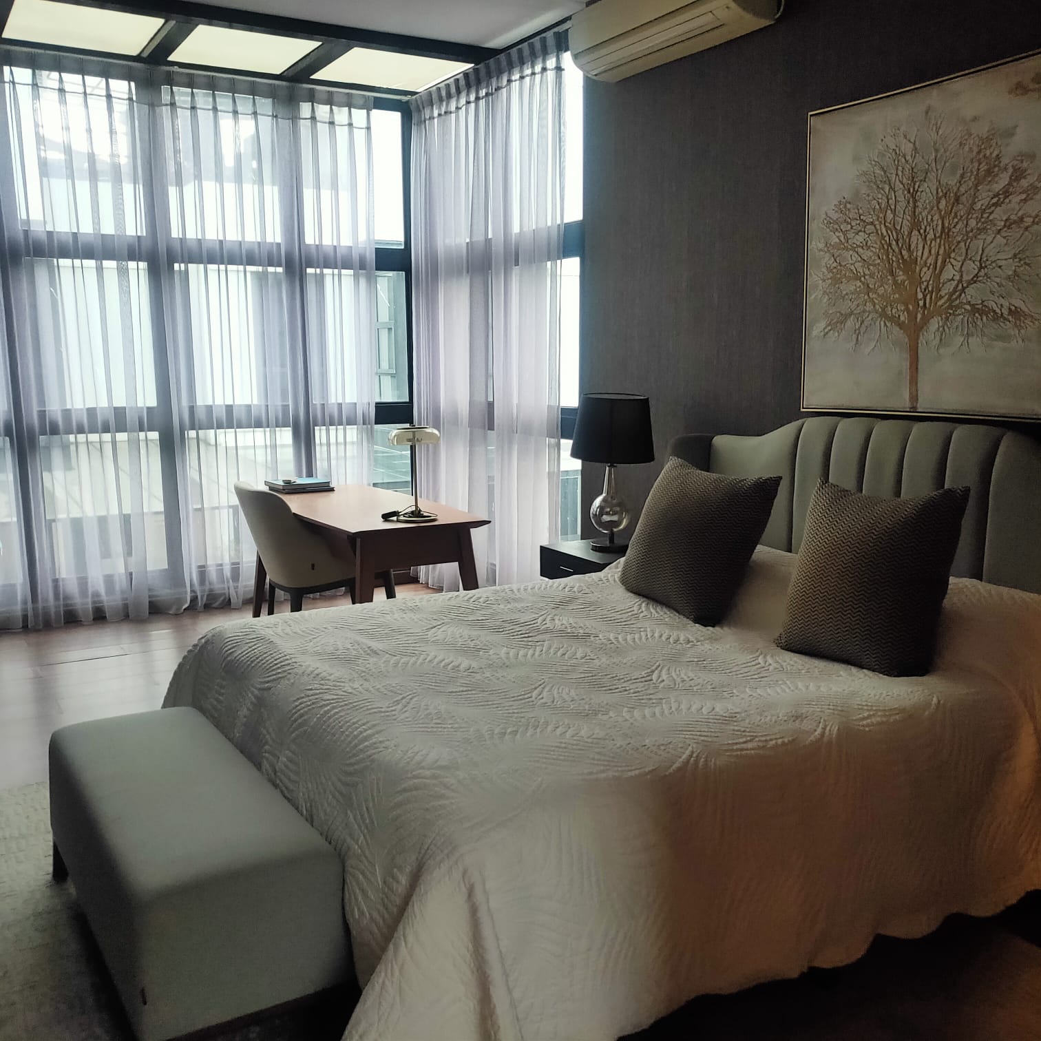 Jual town house cluster baru dengan swimming pool di Jeruk Purut