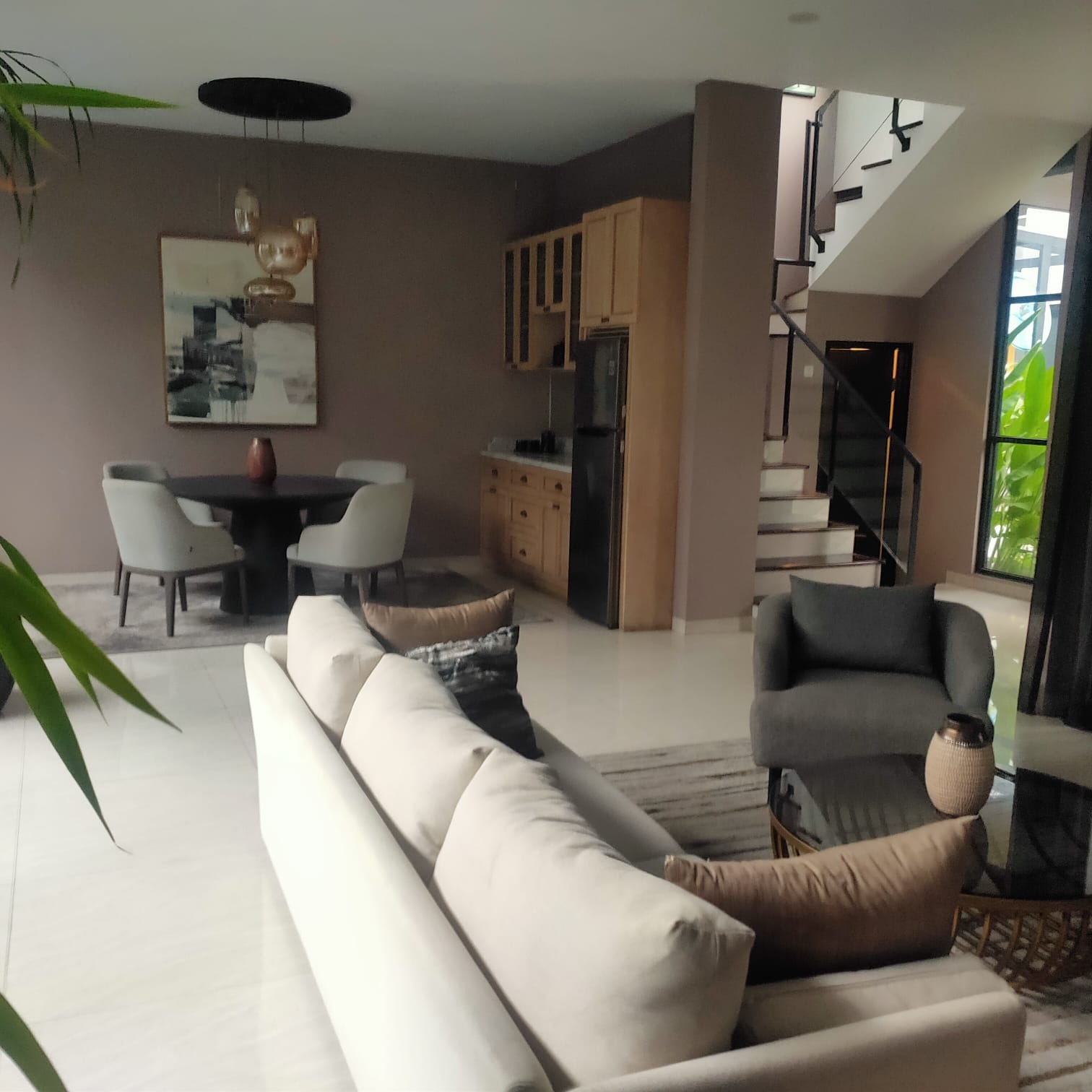 Jual town house cluster baru di Jeruk Purut