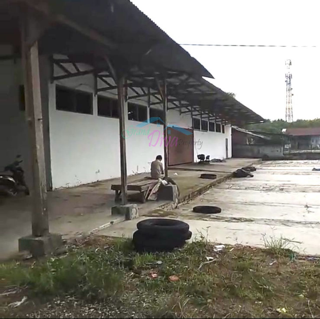 PABRIK PENGGILINGAN PADI DI HAURGEULIS