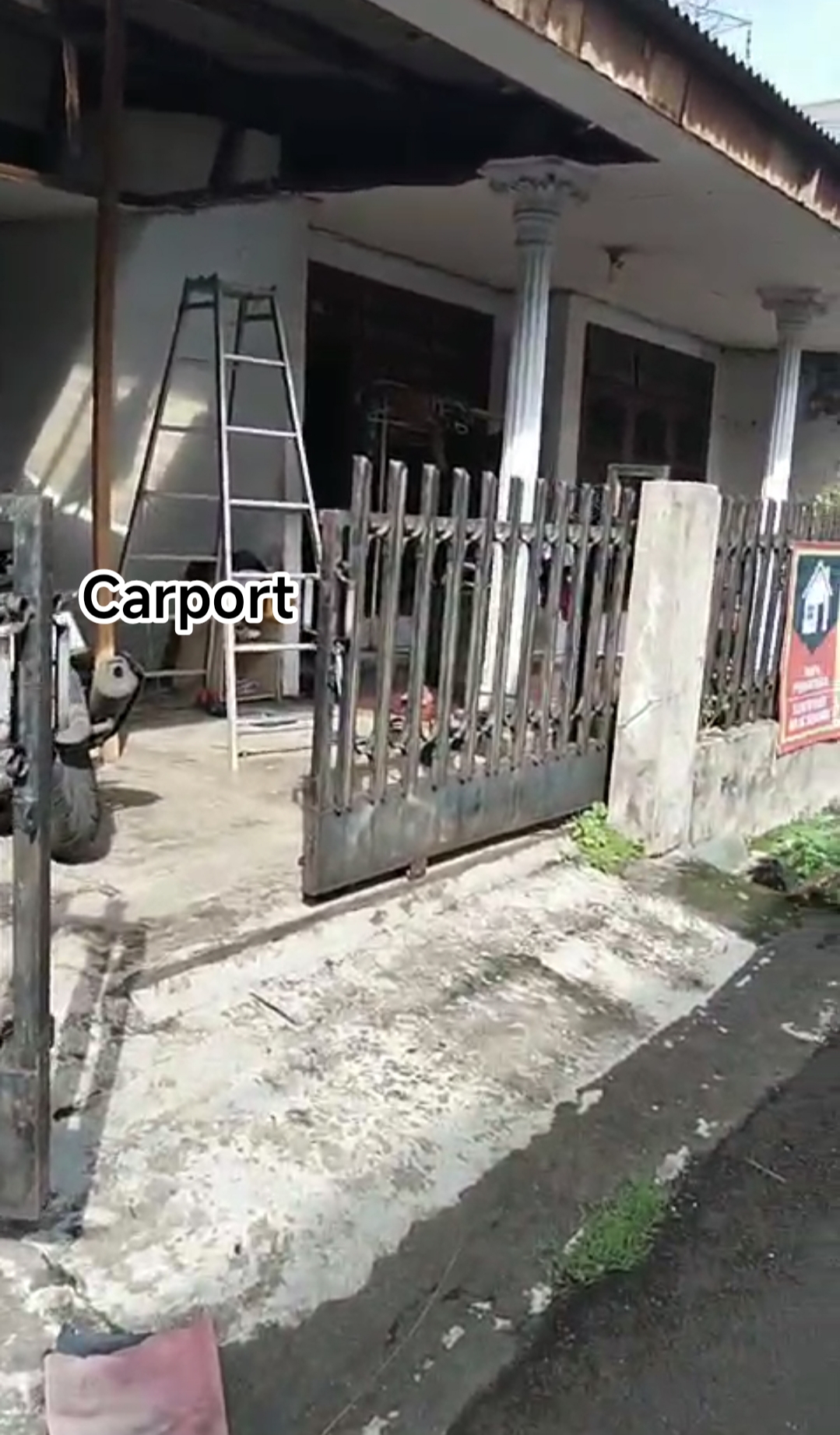 Dijual Tanah Bonus Rumah dalam Komplek Strategis di Ciputat