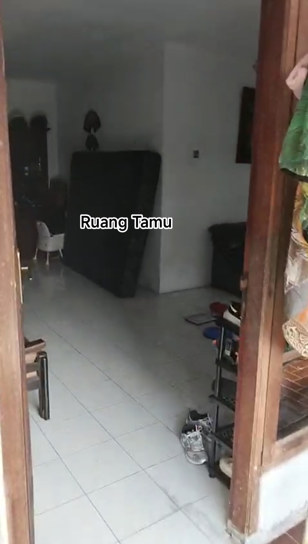 Dijual Tanah Bonus Rumah dalam Komplek Strategis di Ciputat