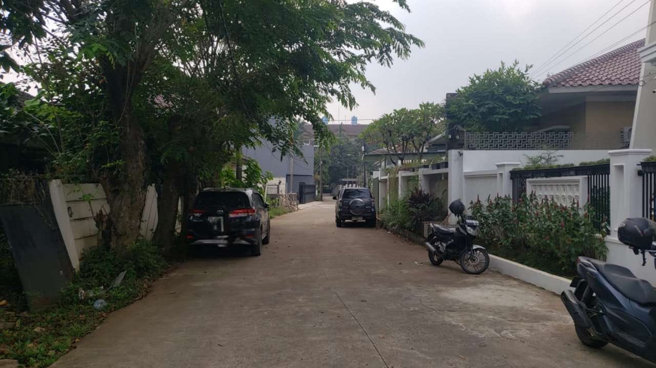 Dijual Rumah Tua di Jl. Buncit Persada,Kalibata, Jakarta Selatan