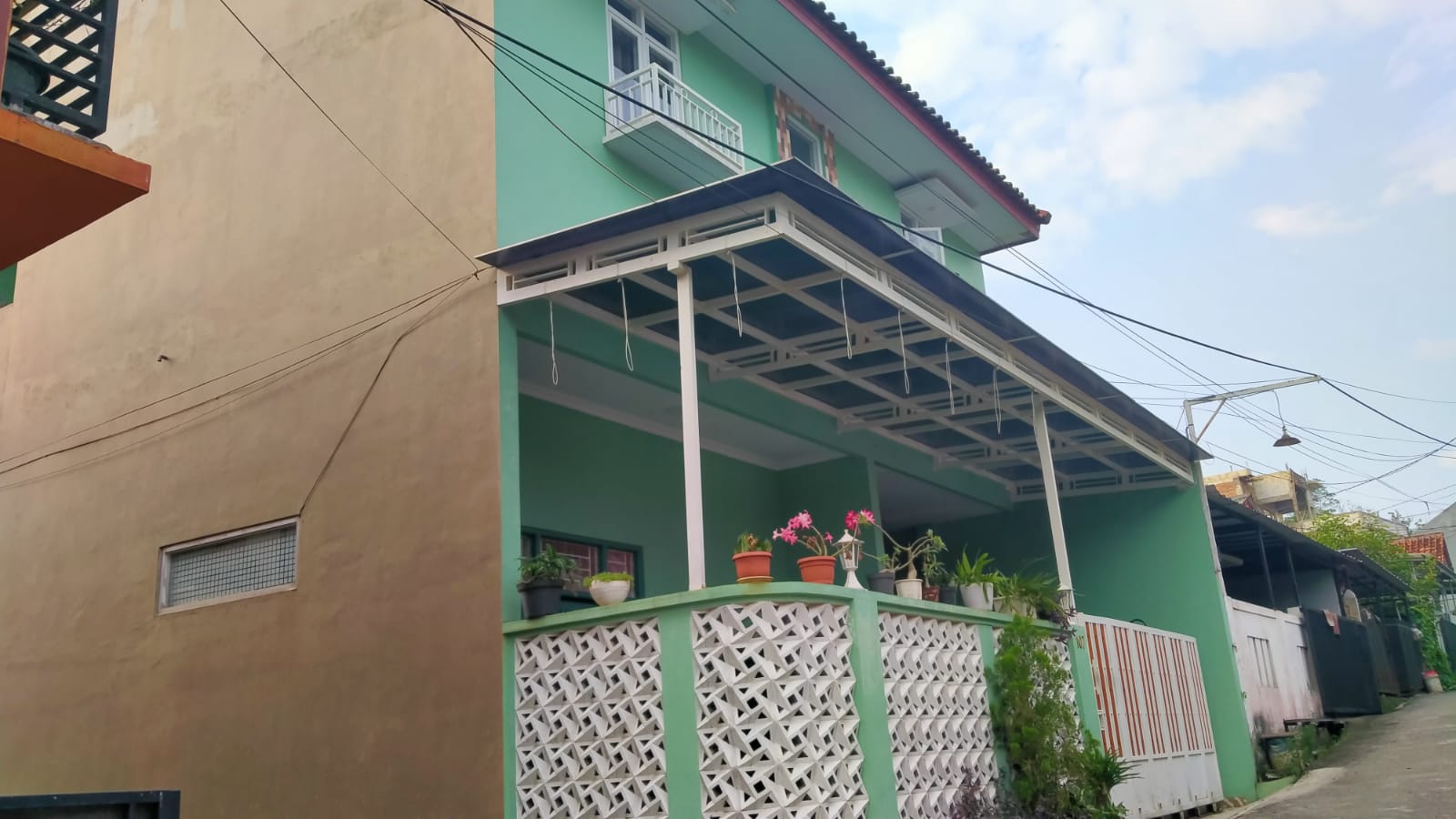 Dijual Rumah 2Lt strategis di wilayah limo Depok