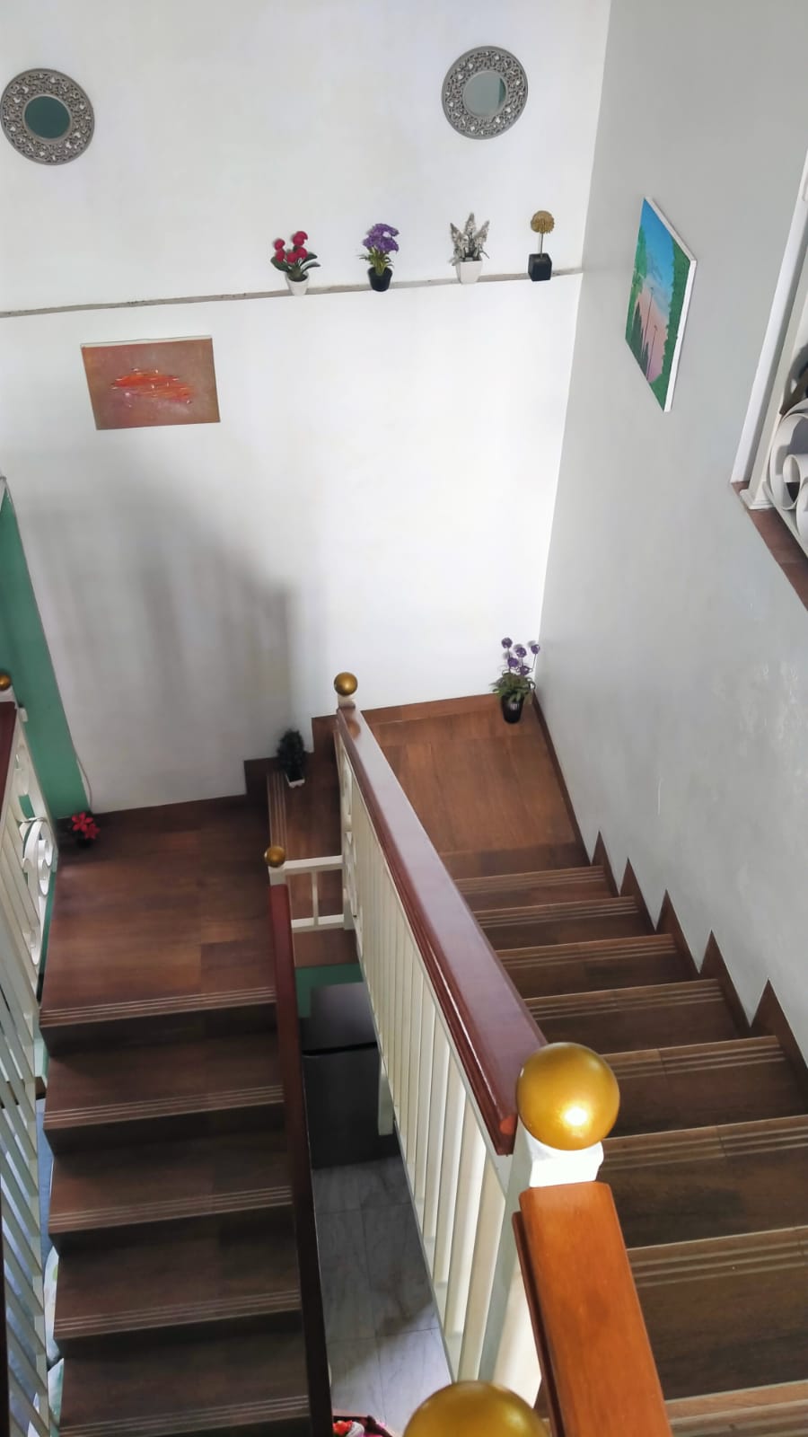 Dijual Rumah 2Lt strategis di wilayah limo Depok