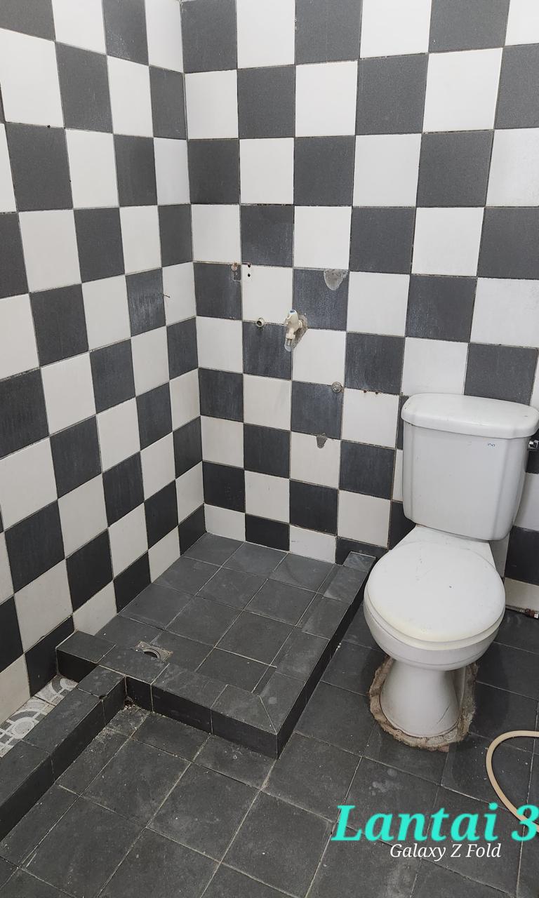 Jual ruko semi hook di Radio Dalam Raya, Kebayoran Baru, Jaksel