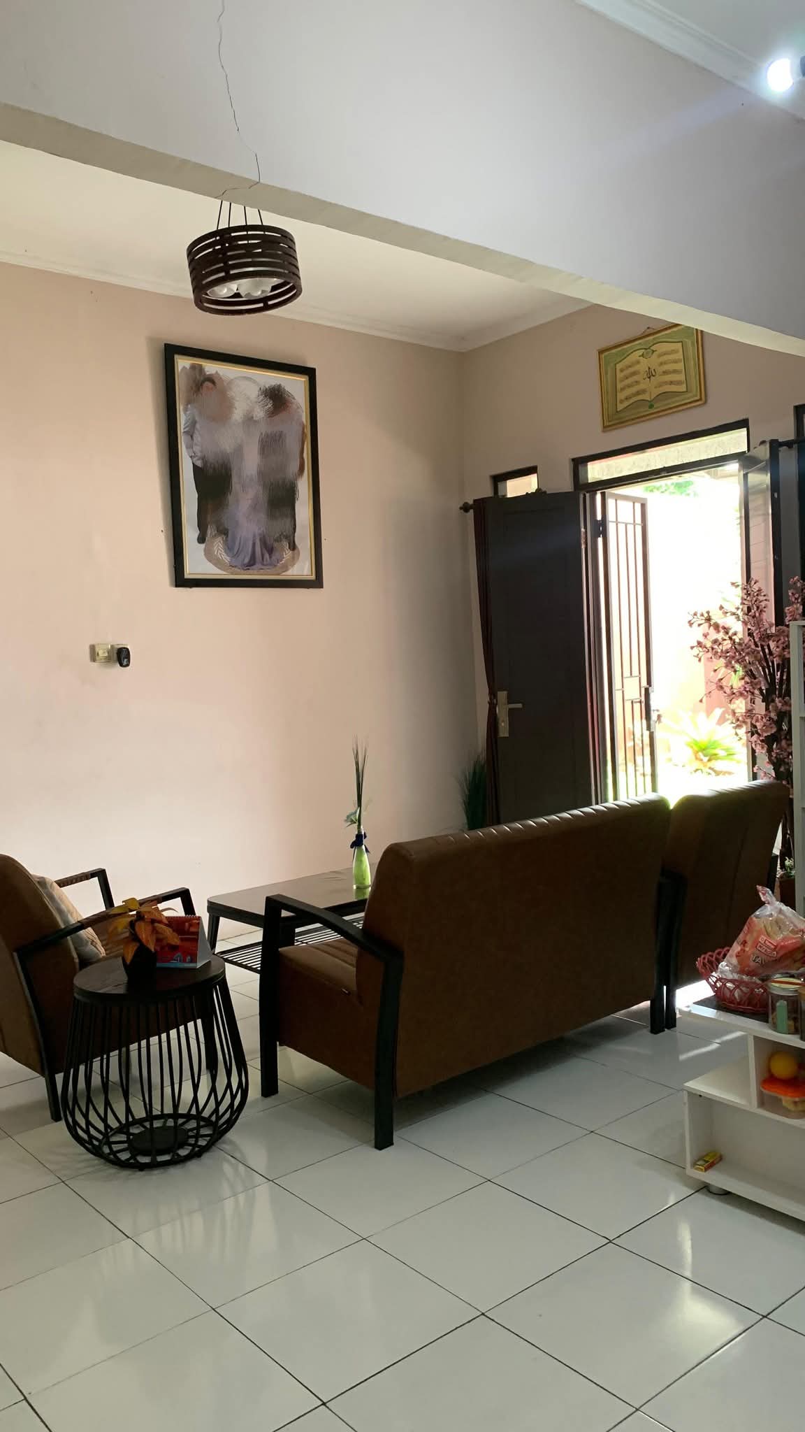 Dijual Rumah Bagus Strategis di Cibinong, Bogor