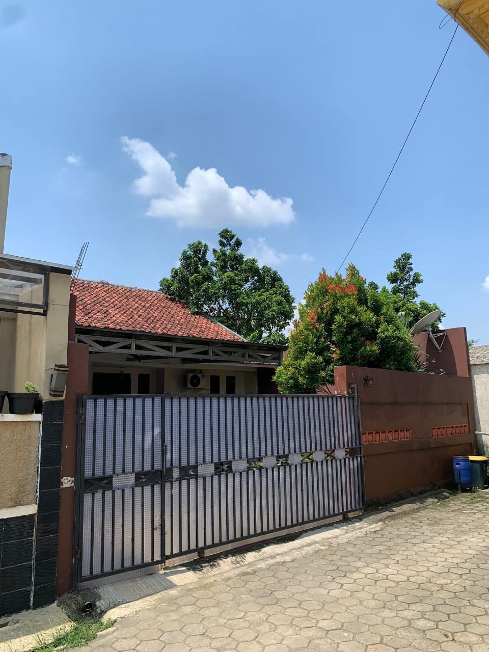 Dijual Rumah Bagus Strategis di Cibinong, Bogor