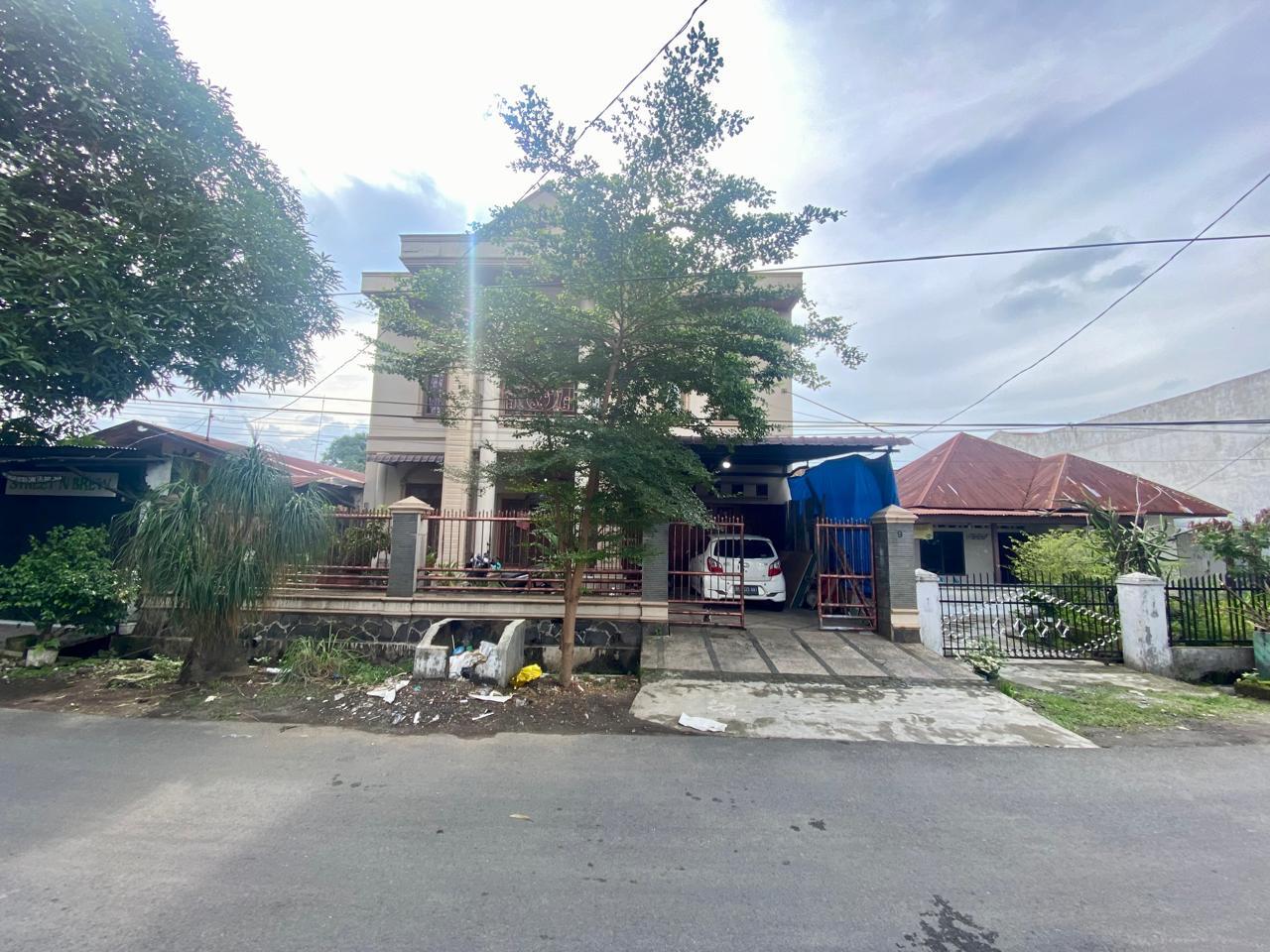 Dijual - Rumah Tinggal, Jl. Gunung Sinabung (Medan Timur)
