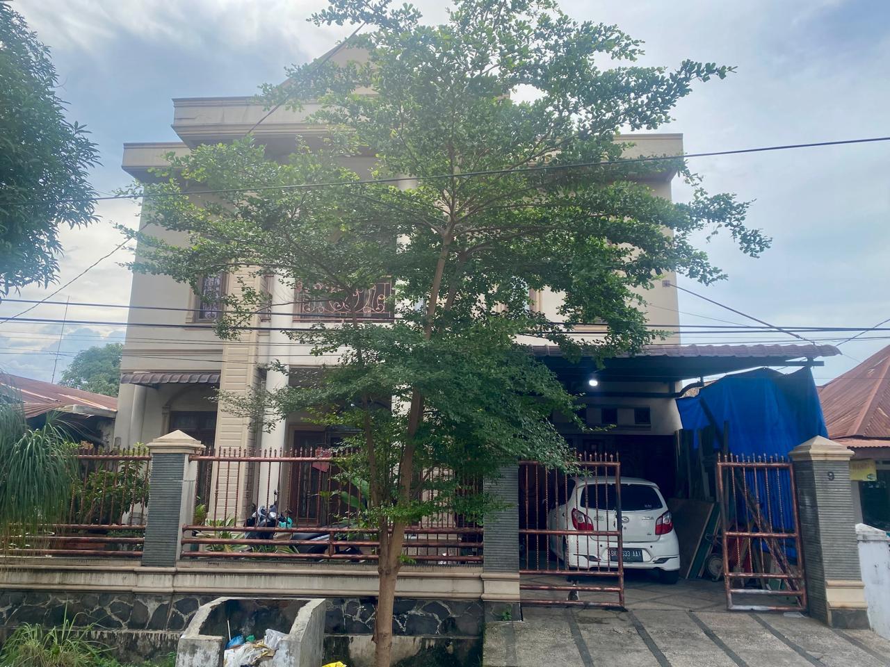 Dijual - Rumah Tinggal, Jl. Gunung Sinabung (Medan Timur)