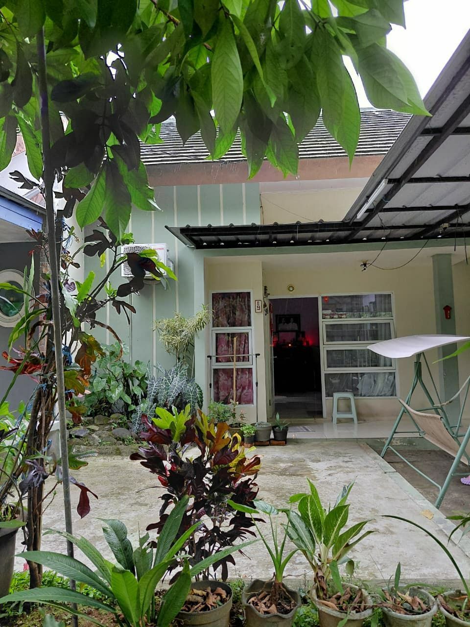 Rumah second Hook Perumahan Cibinong Bogor