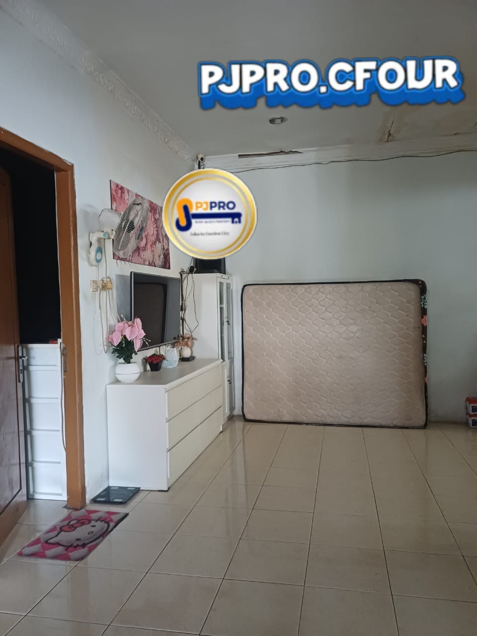 Dijual Rumah Posisi Hook Area Bebas Banjir di Taman Harapan Baru