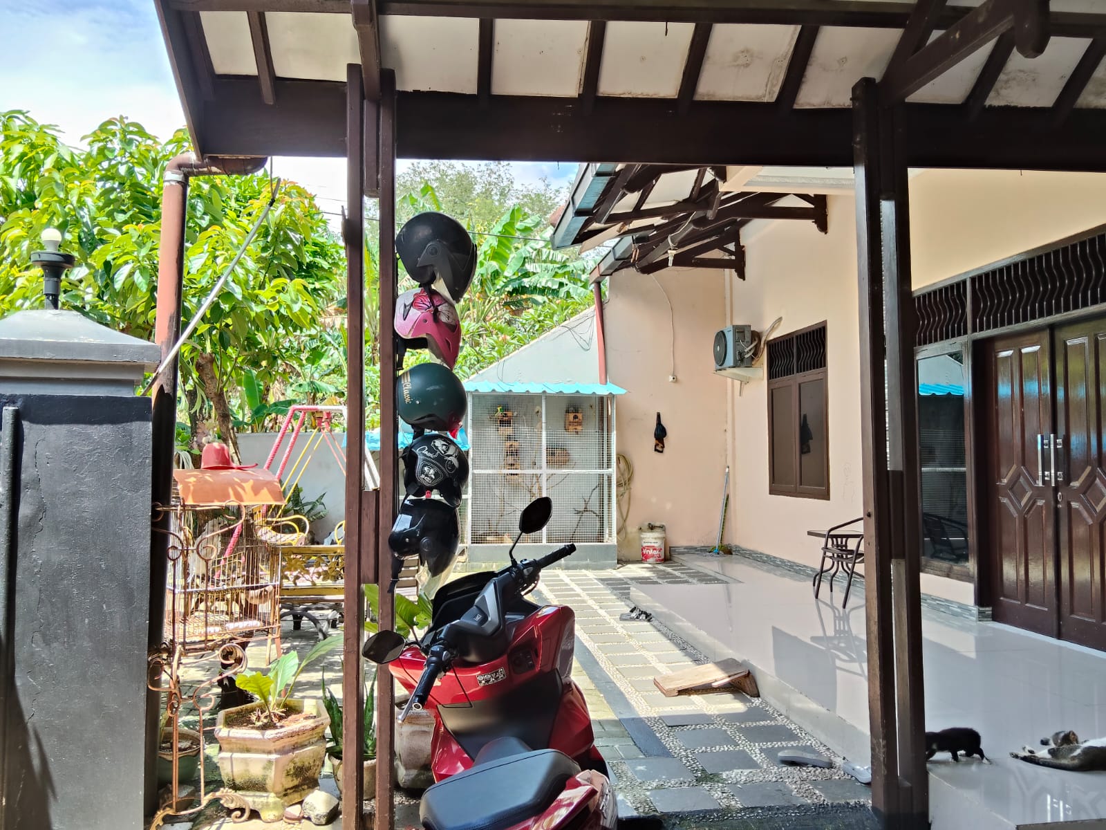 Harga Nego! Rumah 7 Kamar 2 Lantai dengan Kolam Renang anak Tang