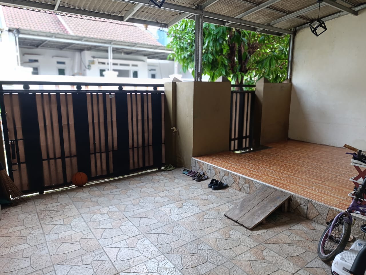 Dijual Rumah Hook 102m² Dekat Stasiun Bojonggede – SHM, Harga Ne