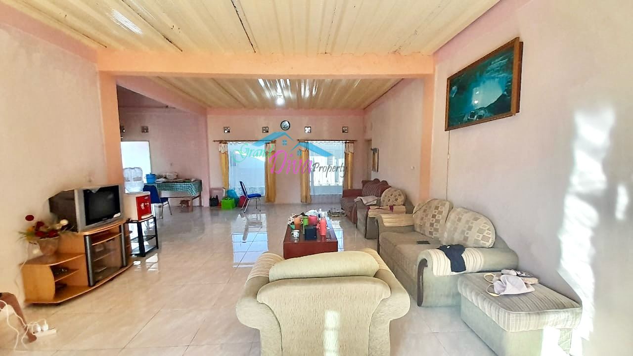 RUMAH SEMI VILLA 8 KAMAR DI PANGALENGAN BANDUNG VIEW KEBUN TEH