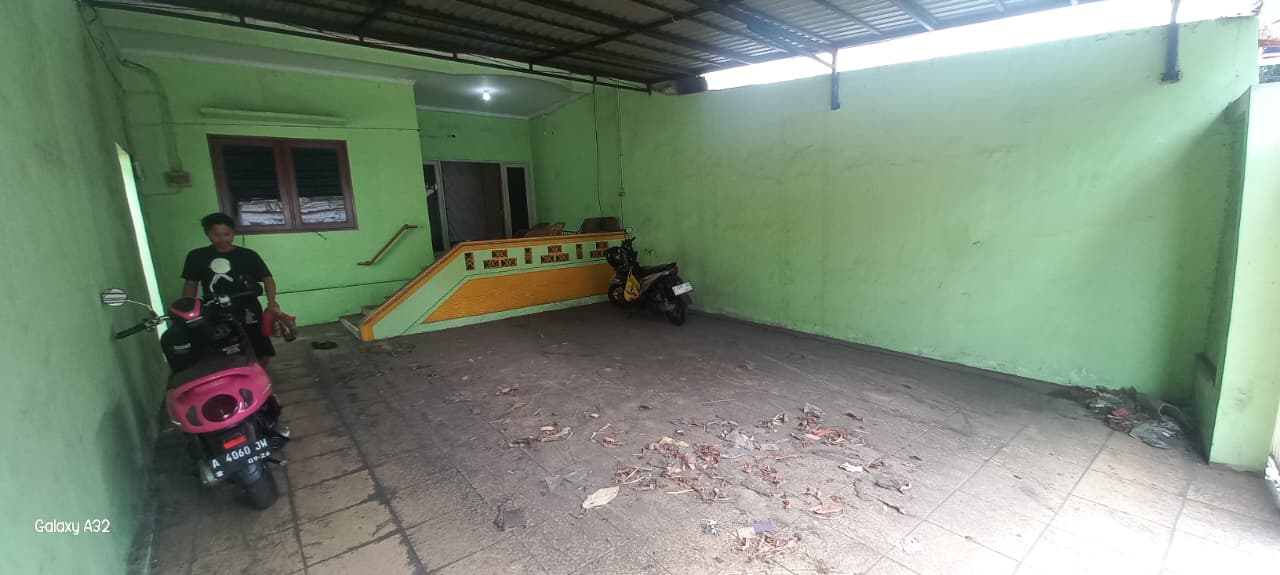 Rumah Super Strategis Pinggir Jalan Raya Area Karet, 750 Meter k