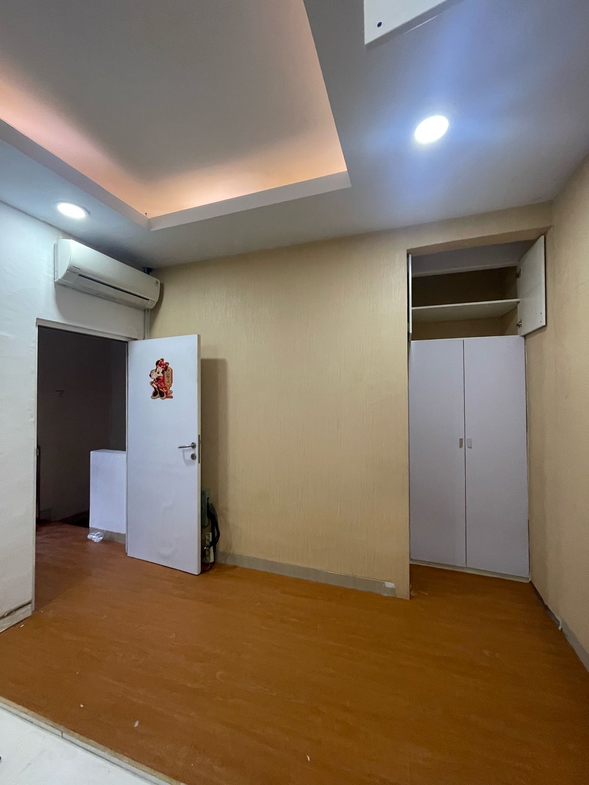 Dijual Rumah di Taman Surya 5 Cengkareng, Jakarta Barat