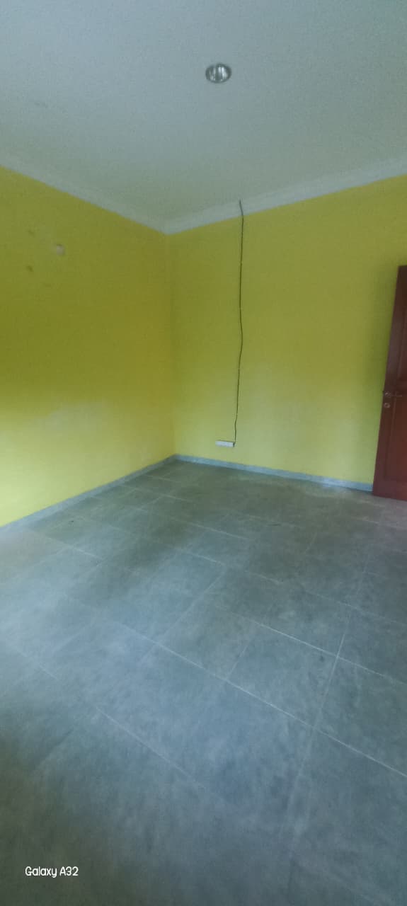 Rumah Super Strategis Pinggir Jalan Raya Area Karet, 750 Meter k