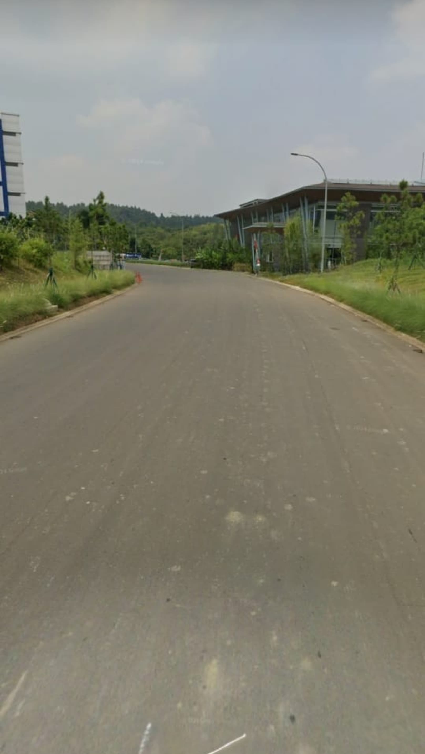 Dijual Tanah di Jl.Golf Spring Boulevard, Jawa Barat