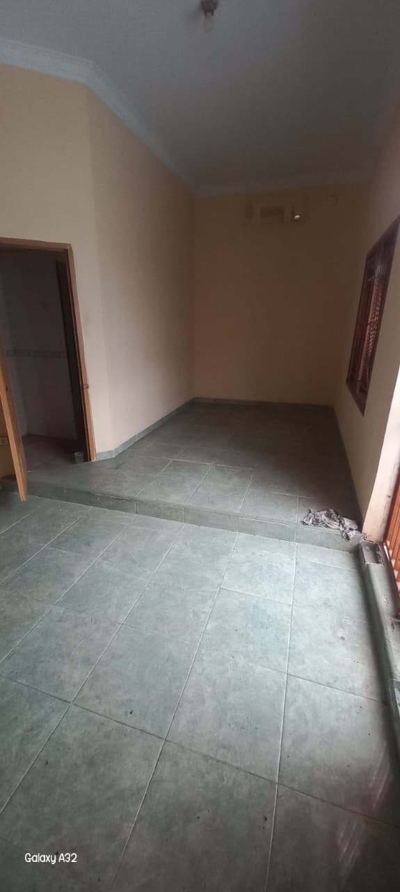 Rumah Super Strategis Pinggir Jalan Raya Area Karet, 750 Meter k