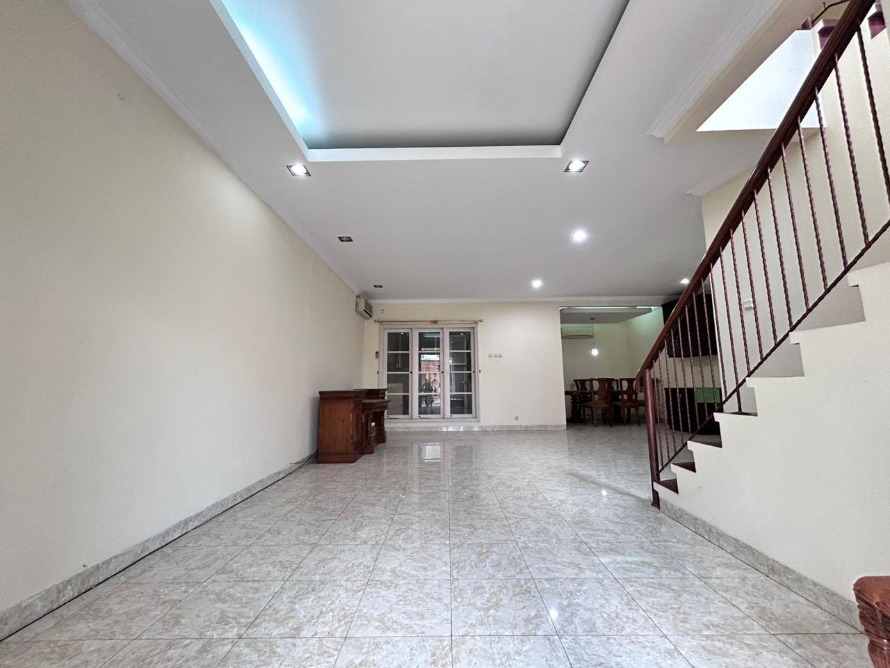 Rumah secondary Kawasan elit Cibubur Raffles Hills