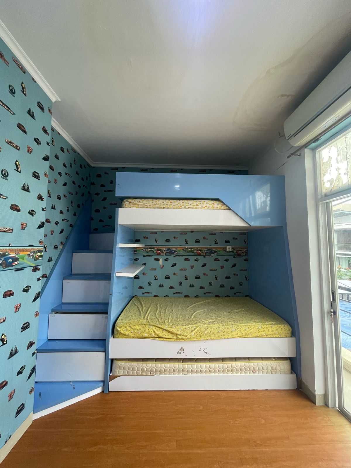 Dijual Rumah di Taman Surya 5 Cengkareng, Jakarta Barat