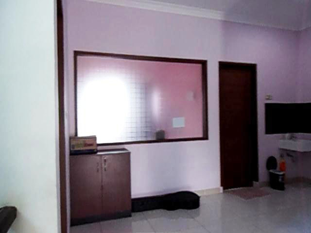 RUMAH BAGUS DAN LUAS DI PONDOK PEKAYON INDAH