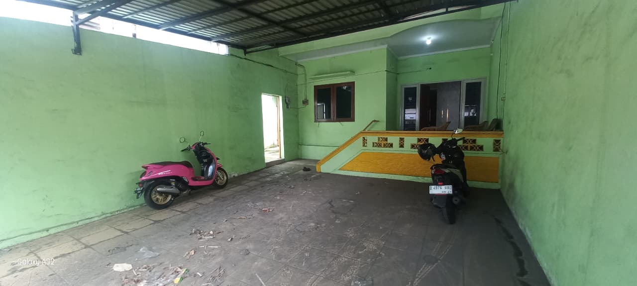 Rumah Super Strategis Pinggir Jalan Raya Area Karet, 750 Meter k