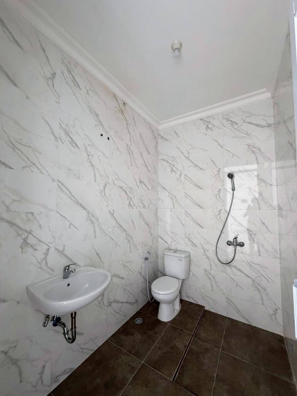 JUAL Rumah 2 Lantai Baru Gress BUKIT PALMA Modern Minimalis