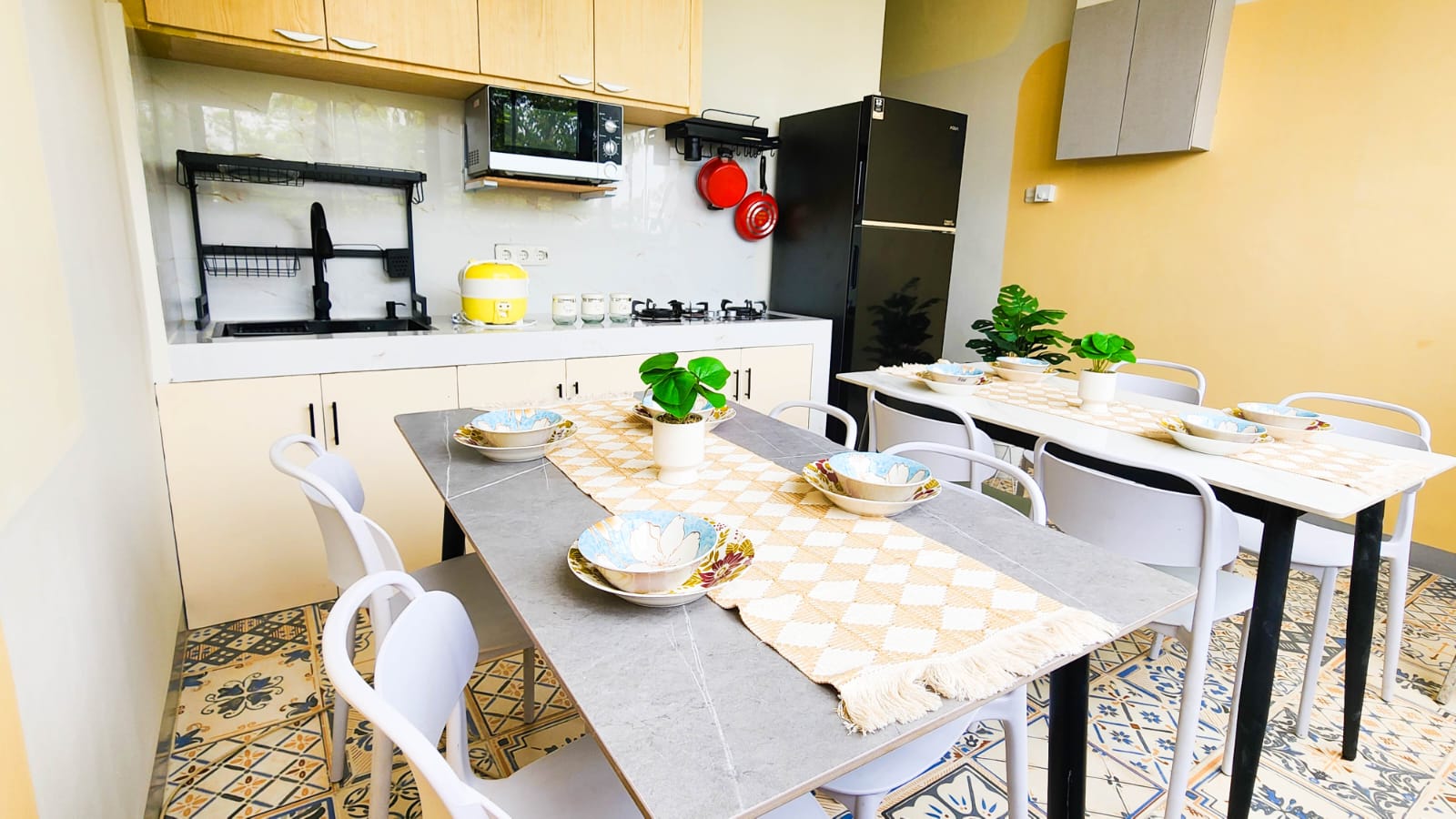 Dijual Rumah Kost di Jl. Lontar Raya,Tanjung Duren Utara,JakBar