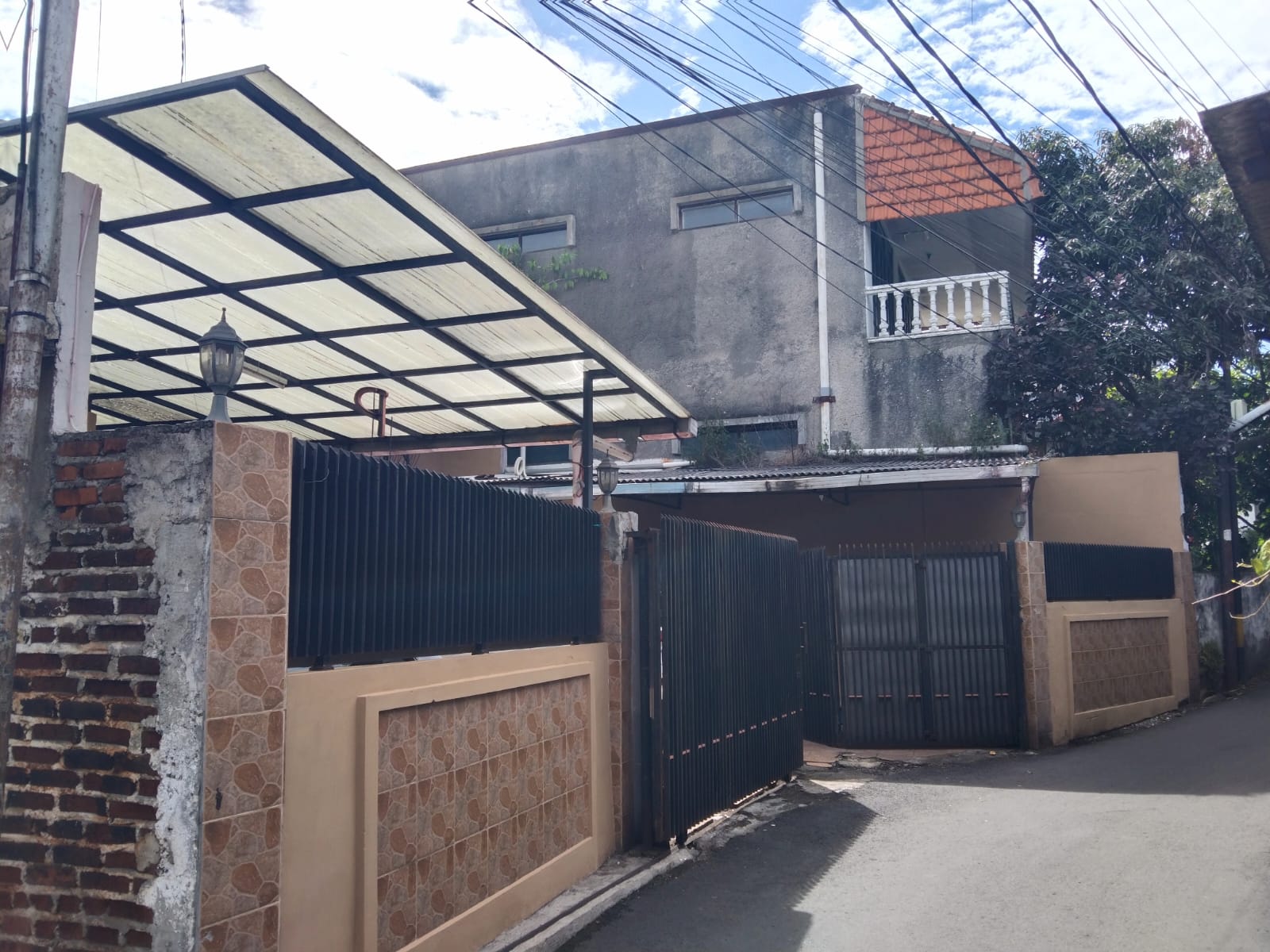 Jual rumah kost selangkah dari ITB di Lebag Gede, Bandung