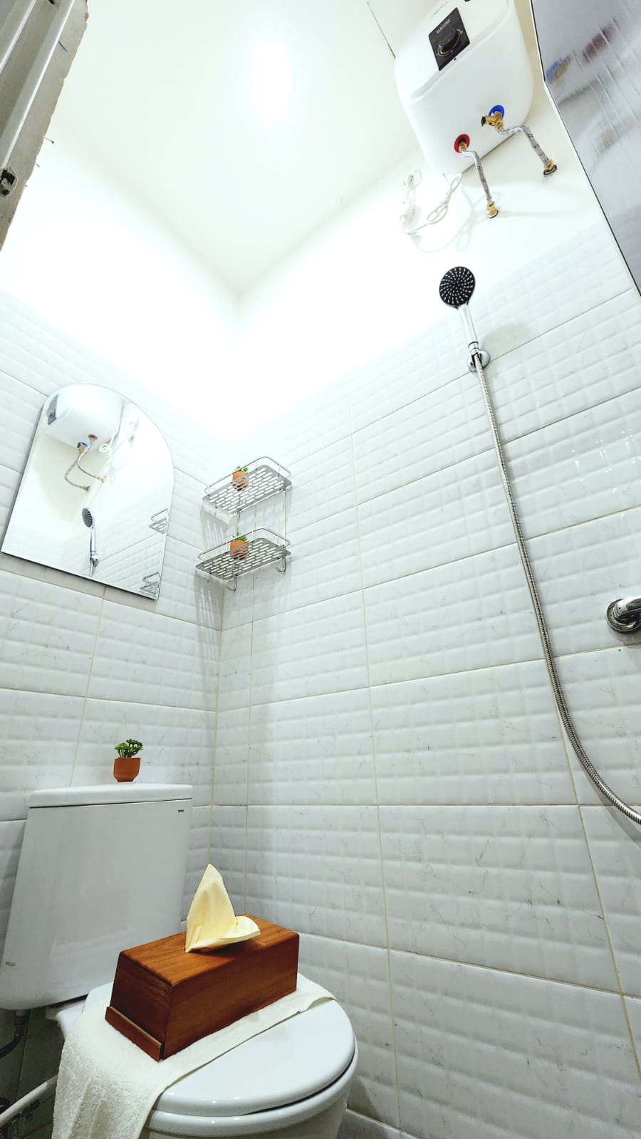 Dijual Rumah Kost di Jl. Lontar Raya,Tanjung Duren Utara,JakBar