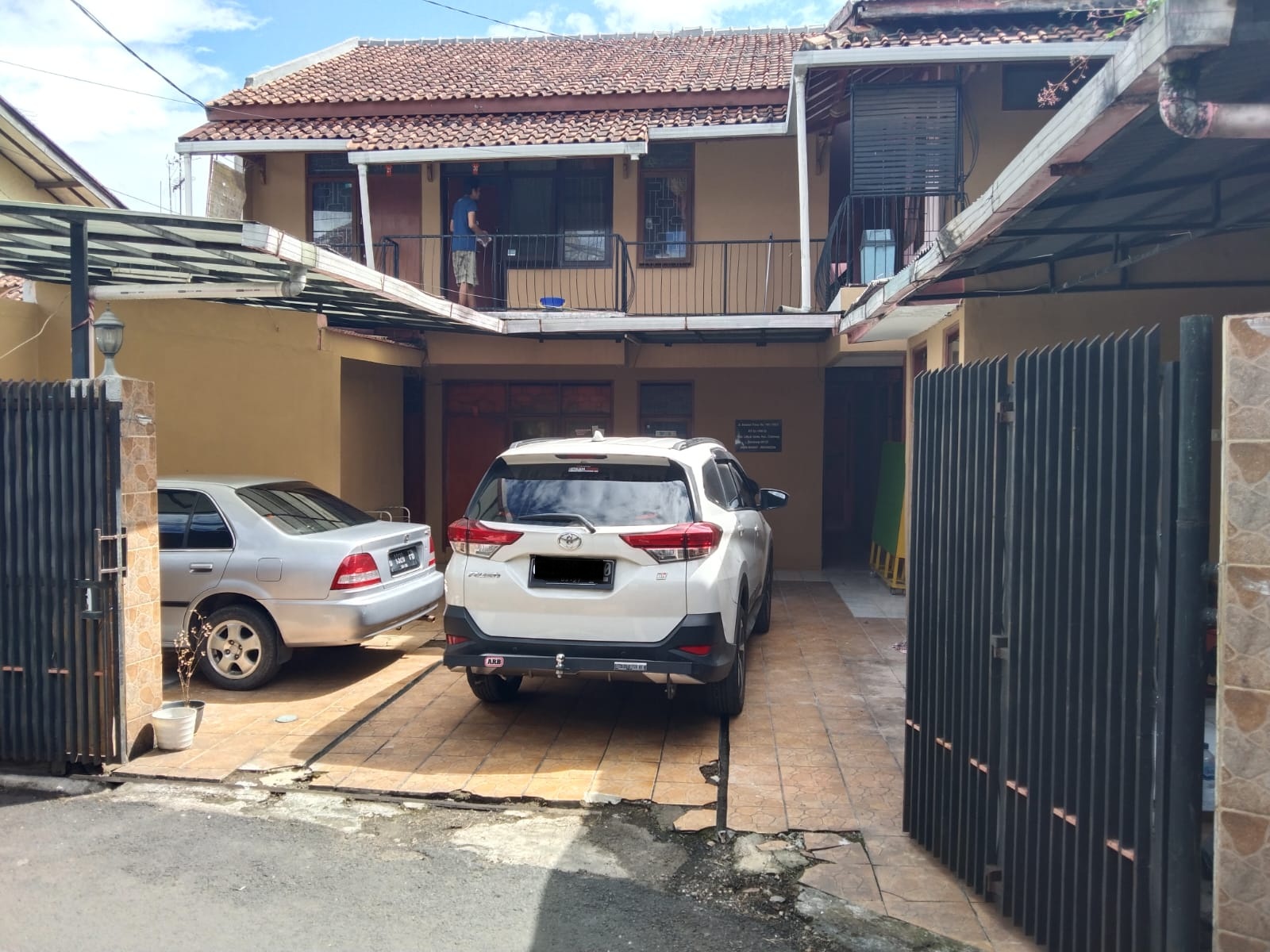 Jual rumah kost selangkah dari ITB di Lebag Gede, Bandung